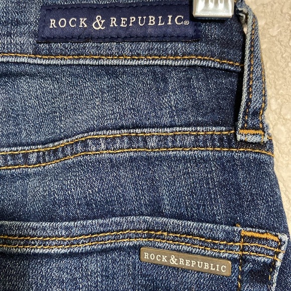 Rock Republic Blue Jeans - Picture 6 of 9